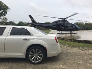 Renta de limosina en cancun con traslado en helicóptero servicio de lujo tour privado