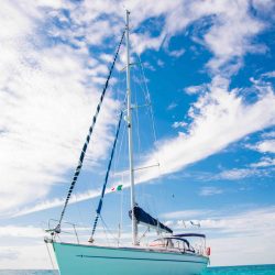 Tour en Velero en Cancun Bavaria Sunset Cruise